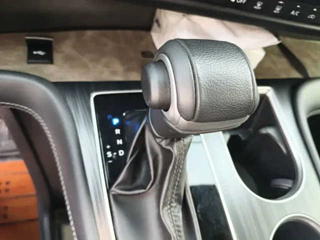 Toyota Sienna — Фото автомобиля 13