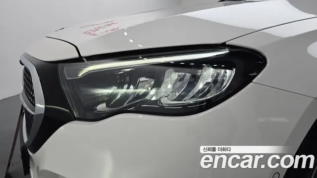 Mercedes-Benz E-Class — Фото автомобиля 7
