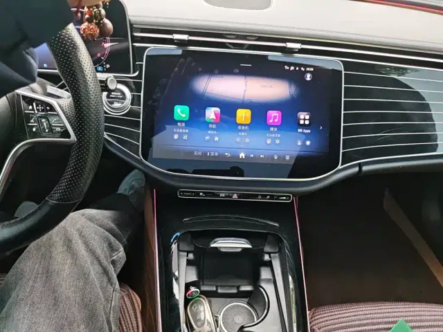 Mercedes-Benz E-Class — Фото автомобиля 9