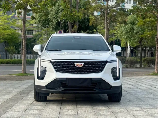 Cadillac XT4 — Фото автомобиля 2