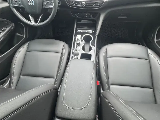 Buick Regal — Фото автомобиля 13