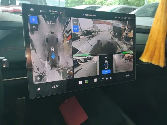 Xiaomi SU7 — Фото автомобиля 12
