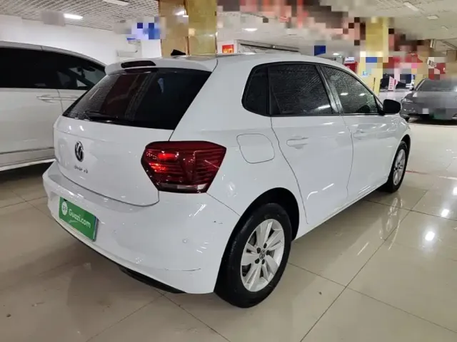 Volkswagen Polo 2023 Plus 1.5L Automatic Panorama Enjoyment Edition — Фото автомобиля 6