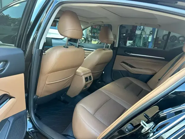 Nissan Teana — Фото автомобиля 7