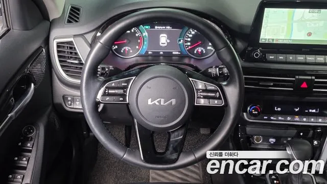 Kia Seltos Seltos Бензин 1.6 турбо 2WD — Фото автомобиля 13