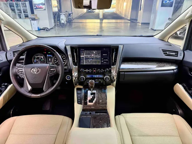 Toyota Vellfire — Фото автомобиля 19