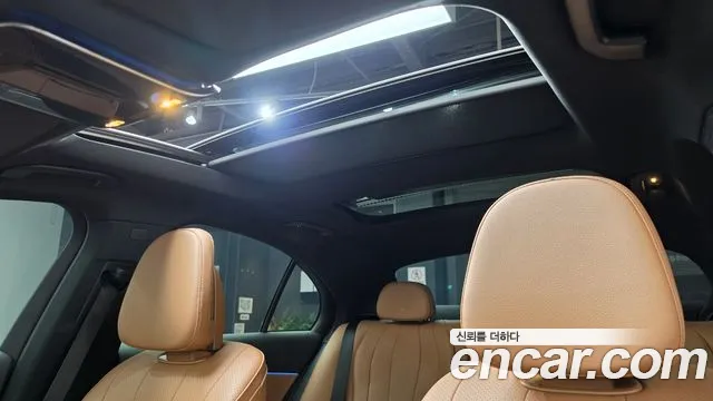 Mercedes-Benz E-Class — Фото автомобиля 15