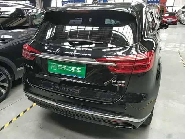 Hongqi HS5 — Фото автомобиля 5