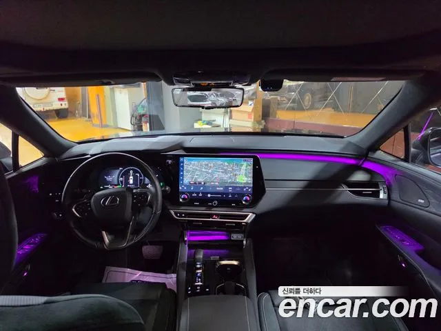 Lexus RX — Фото автомобиля 10