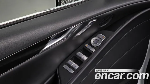 Genesis G80 Бензин 2.5 турбо AWD — Фото автомобиля 16