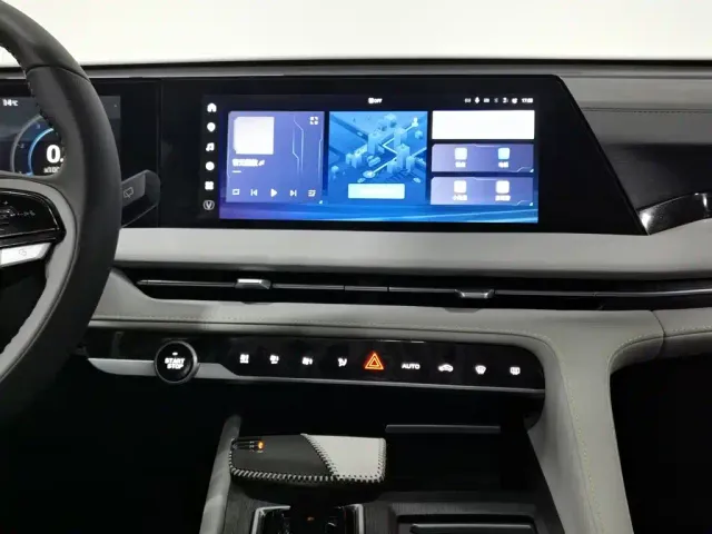 Changan CS75 Plus — Фото автомобиля 12