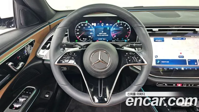 Mercedes-Benz E-Class — Фото автомобиля 13