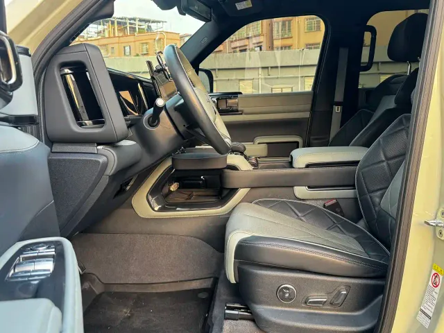 BYD FangChengBao Leopard 5 — Фото автомобиля 8