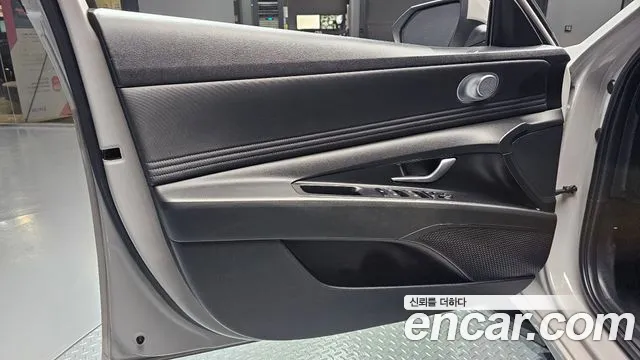 Hyundai Avante CN7 — Фото автомобиля 13