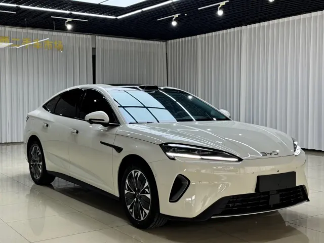 BYD Seal 07 EV — Фото автомобиля 3