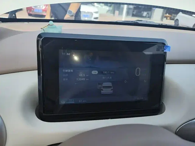 Wuling Hongguang Mini EV — Фото автомобиля 11