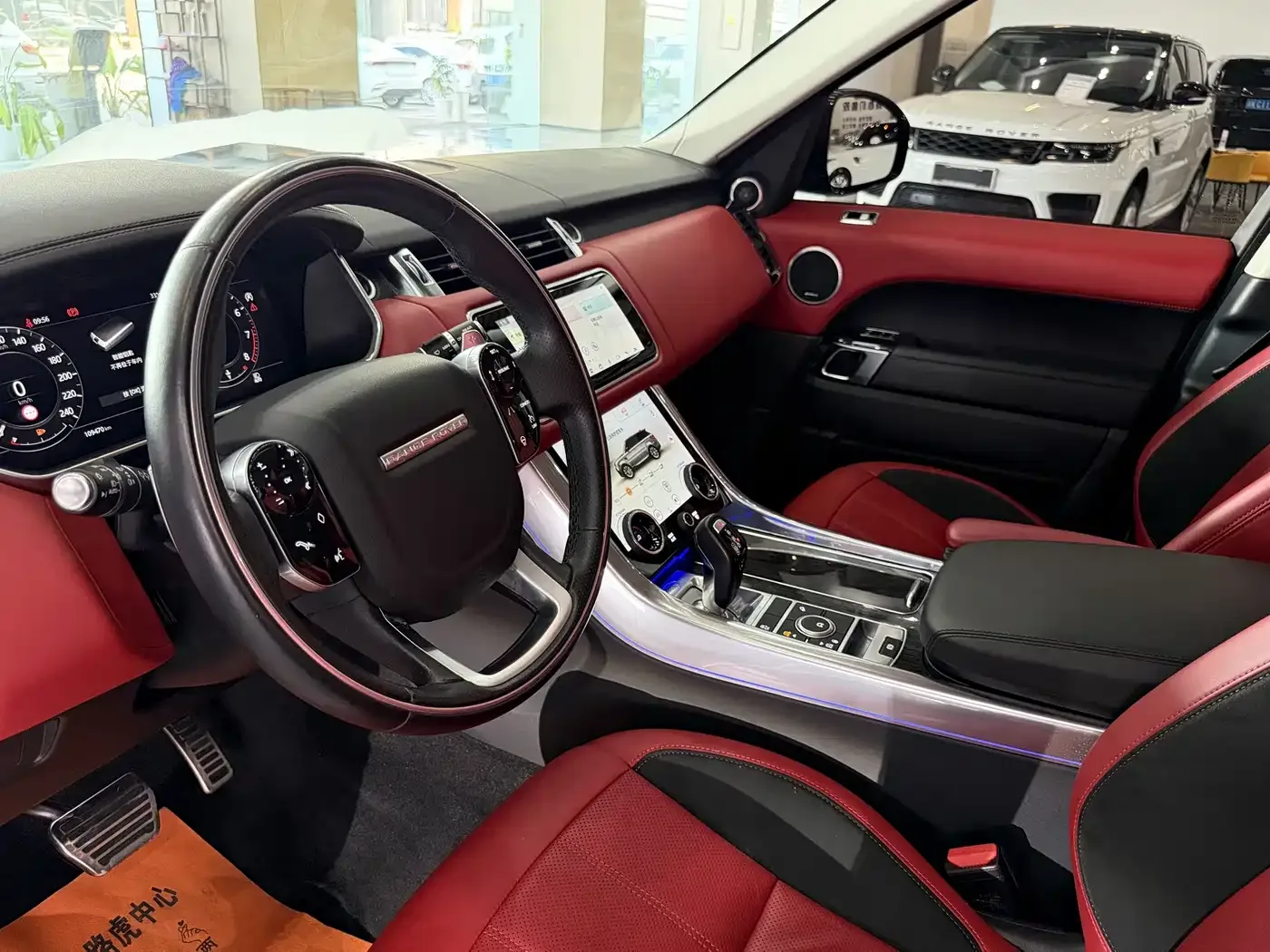 Land Rover Range Rover Sport 2022 3.0 L6 Gloss Black Edition — Фото автомобиля 8