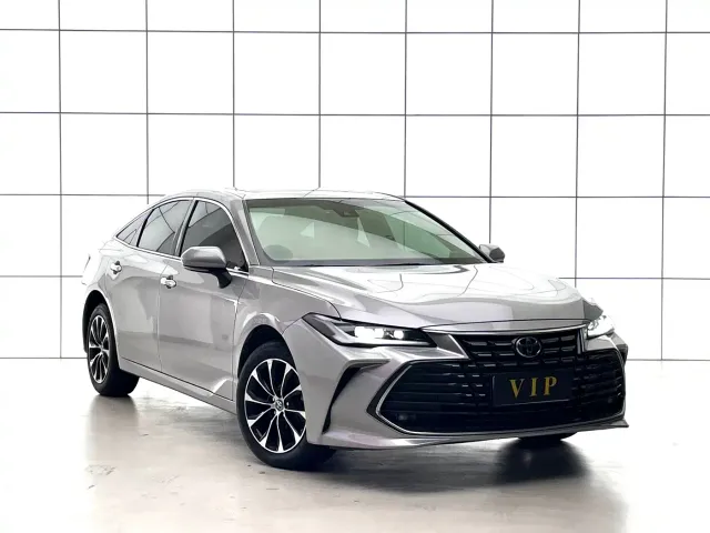 Toyota Avalon — Фото автомобиля 3
