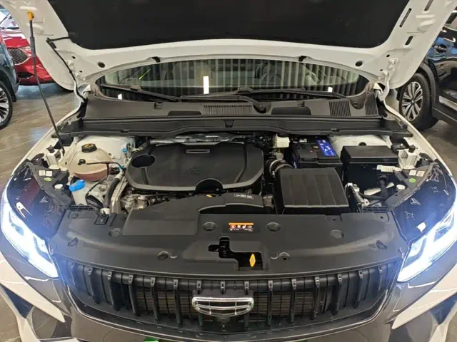 Geely Binyue — Фото автомобиля 19