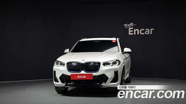 BMW iX3 G08 (2020–2024) — Фото автомобиля 3