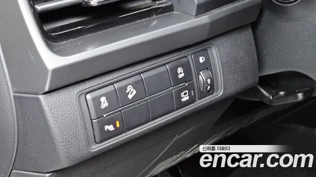 KG_Mobility_Ssangyong Rexton Новый Rexton Sport Дизель 2.2 4WD — Фото автомобиля 14