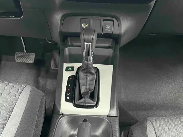 Honda Fit — Фото автомобиля 11