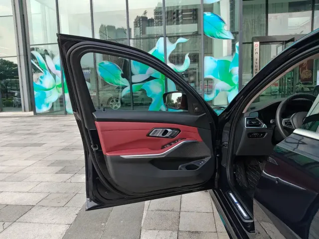 BMW 3 Series — Фото автомобиля 11
