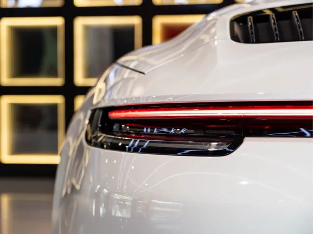 Porsche 911 — Фото автомобиля 12