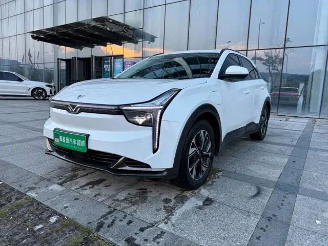 Nezha Auto Neta U 2023 Neta U-II Challenge Edition 500 (LFP) — Фото автомобиля 2