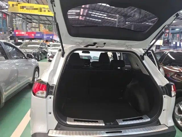 Toyota Corolla Cross — Фото автомобиля 14