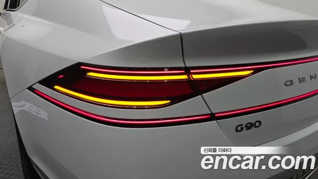 Genesis G90 Бензин 3.5 турбо AWD — Фото автомобиля 20