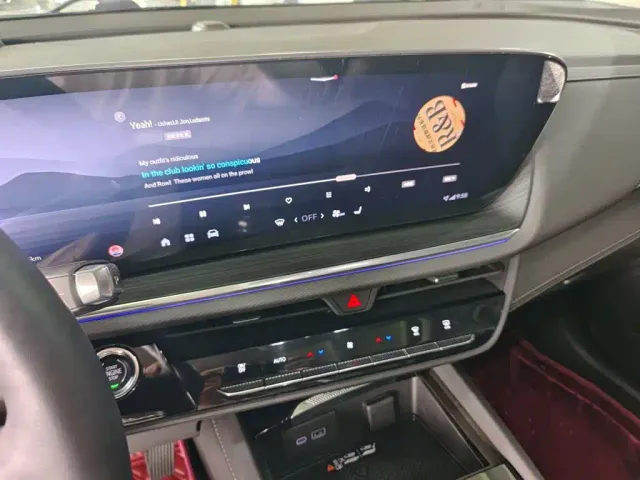 Buick Envision Plus 2025 Enclave Plus 28T 2WD Platinum Edition — Фото автомобиля 11