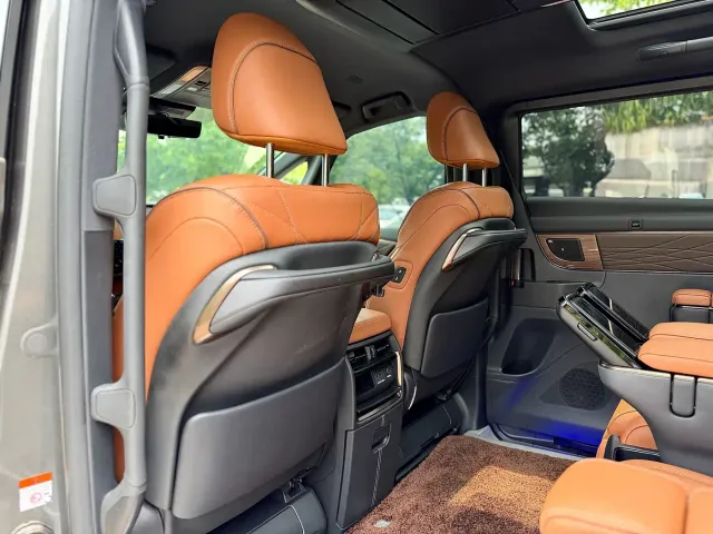 Toyota Vellfire — Фото автомобиля 13