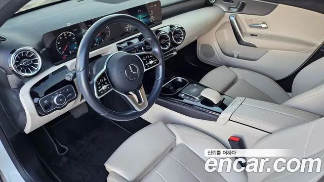 Mercedes-Benz A-Class W177 — Фото автомобиля 11