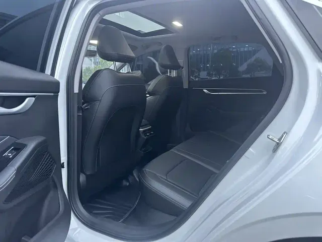 Geely Emgrand — Фото автомобиля 6