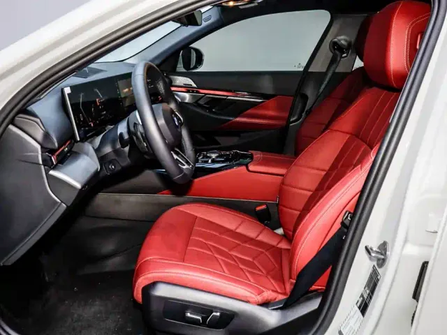 BMW 5 Series — Фото автомобиля 9