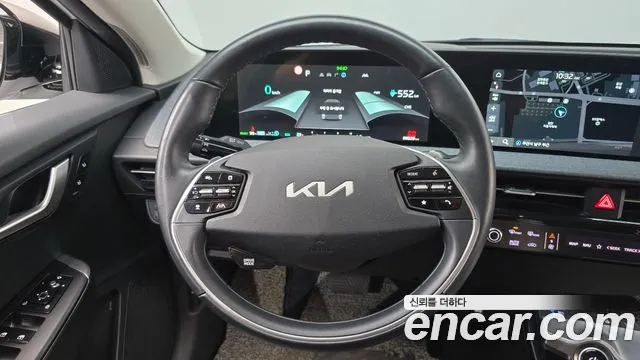 Kia EV6 — Фото автомобиля 11