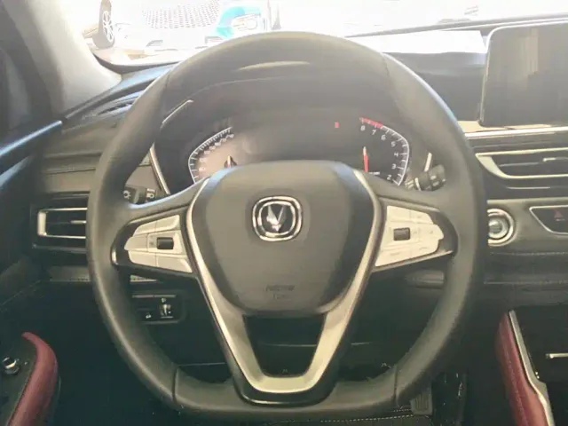 Changan CS75 — Фото автомобиля 15