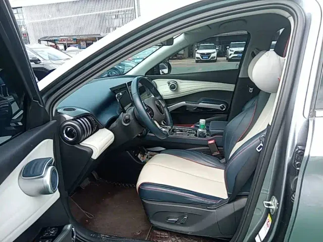 BYD Yuan PLUS — Фото автомобиля 15