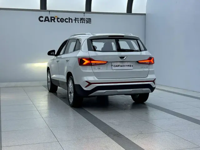 Jetta VS7 — Фото автомобиля 5