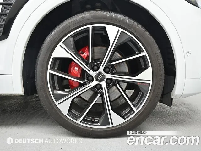 Audi SQ5 3.0 TFSI quattro Sportback — Фото автомобиля 5