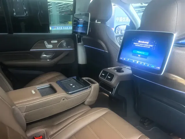 Mercedes-Benz GLS-Class — Фото автомобиля 10