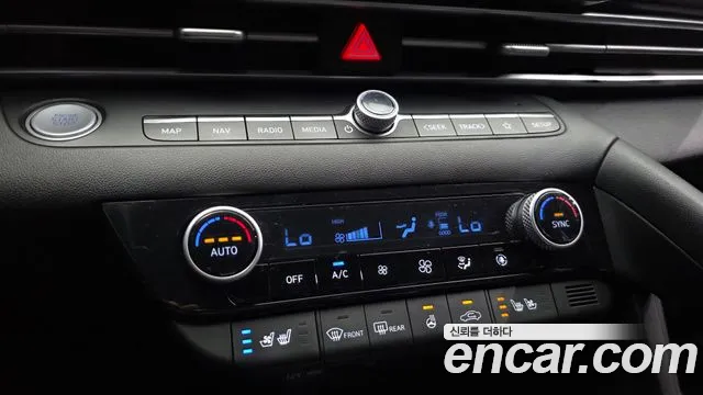 Hyundai AVANTE Avante (CN7) — Фото автомобиля 14