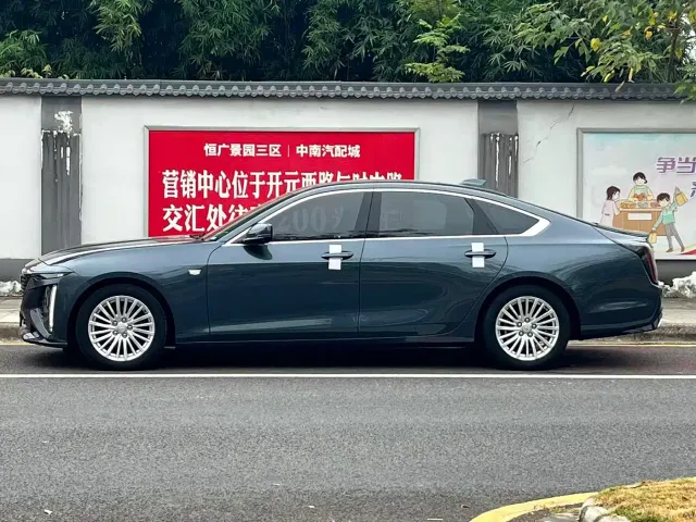 Cadillac CT6 — Фото автомобиля 3