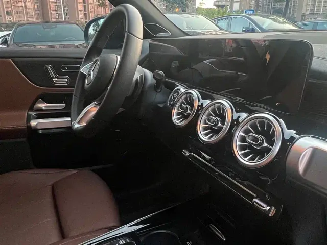 Mercedes-Benz GLB-Class — Фото автомобиля 18