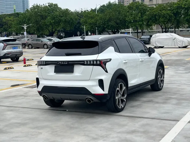 Lynk & Co 06 — Фото автомобиля 6