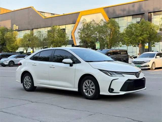 Toyota Corolla — Фото автомобиля 3