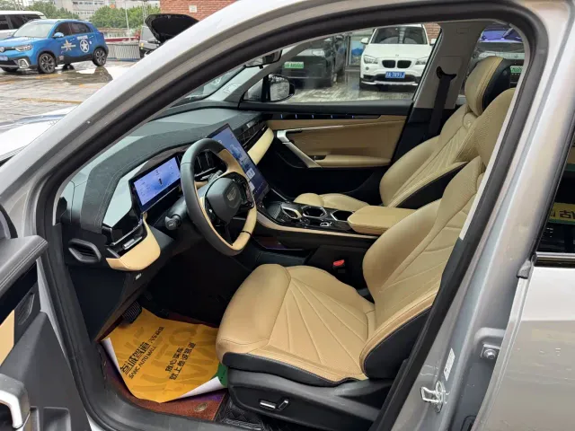 Geely Boyue L — Фото автомобиля 8
