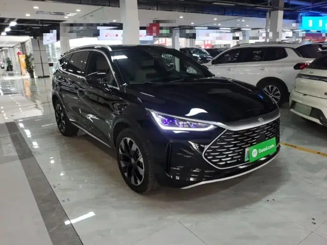 BYD Tang — Фото автомобиля 3