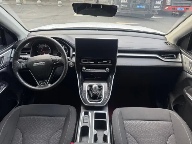 Haval M6 — Фото автомобиля 6
